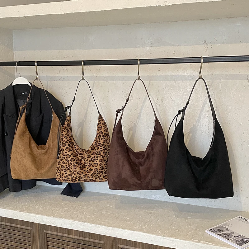 kf-S6a5e94e3744e4abd94fb891b792a4143M